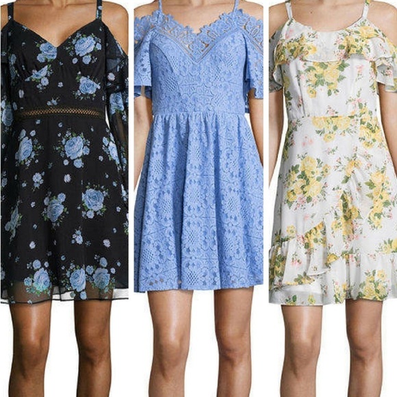 Disney Dresses & Skirts - Disney Princes dress sleeveless floral
